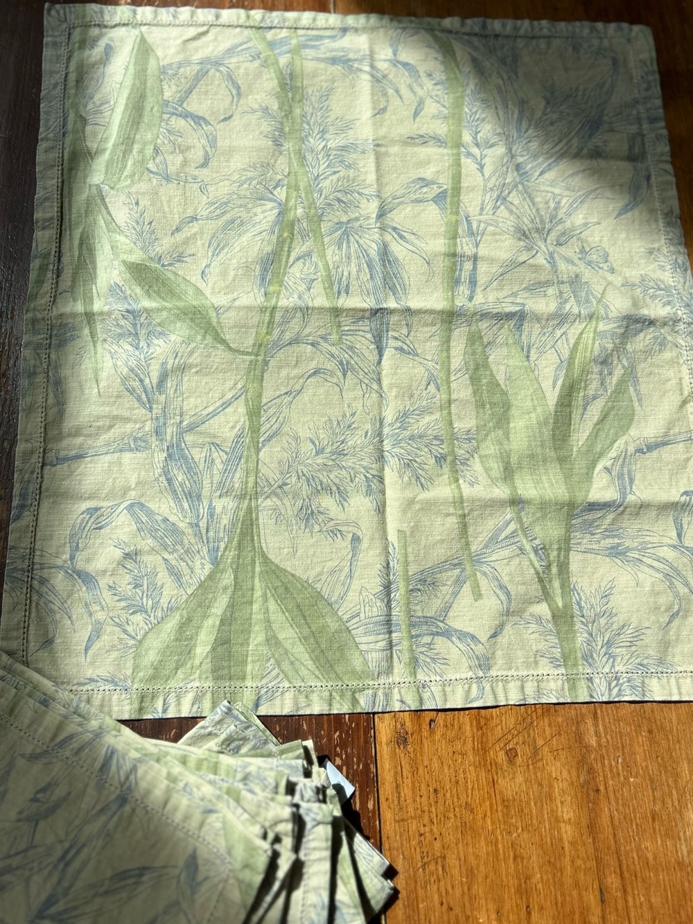 Yves Delorme Bamboo Botanical Print Napkins - Soft Green and Blue
